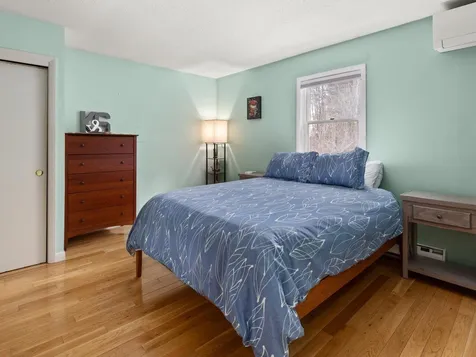 60 Red Cedar Lane Shelburne VT 05482