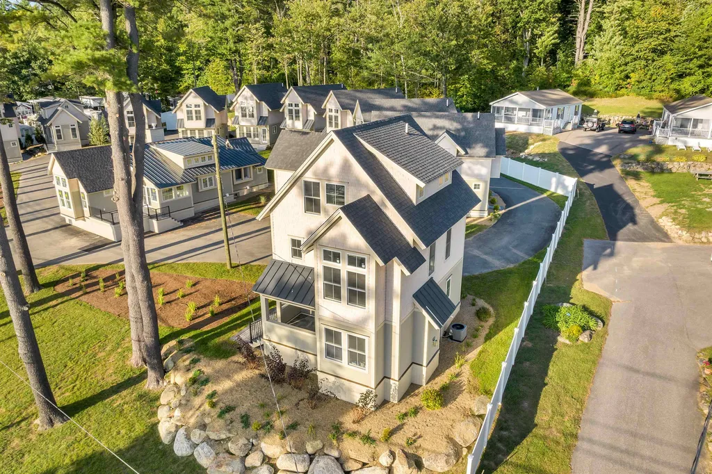 109 Weirs Boulevard Laconia NH 03246