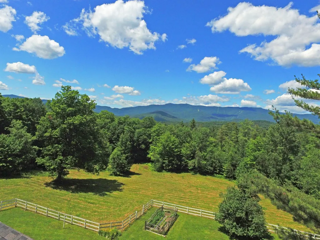 89 Shady Tree Road Warren VT 05674