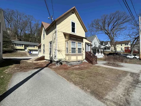 123 B Street Manchester NH 03102