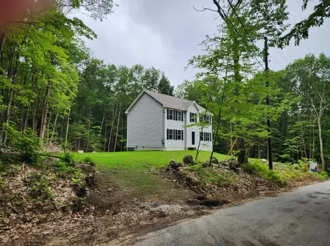 27 Reservation Road Deerfield NH 03037
