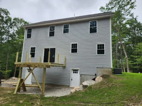 27 Reservation Road Deerfield NH 03037