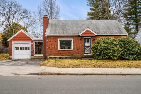 1035 Cilley Road Manchester NH 03103