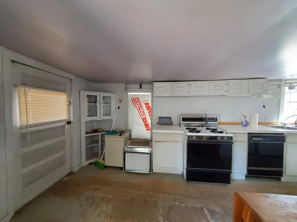 8 Arnold Drive Enfield NH 03748