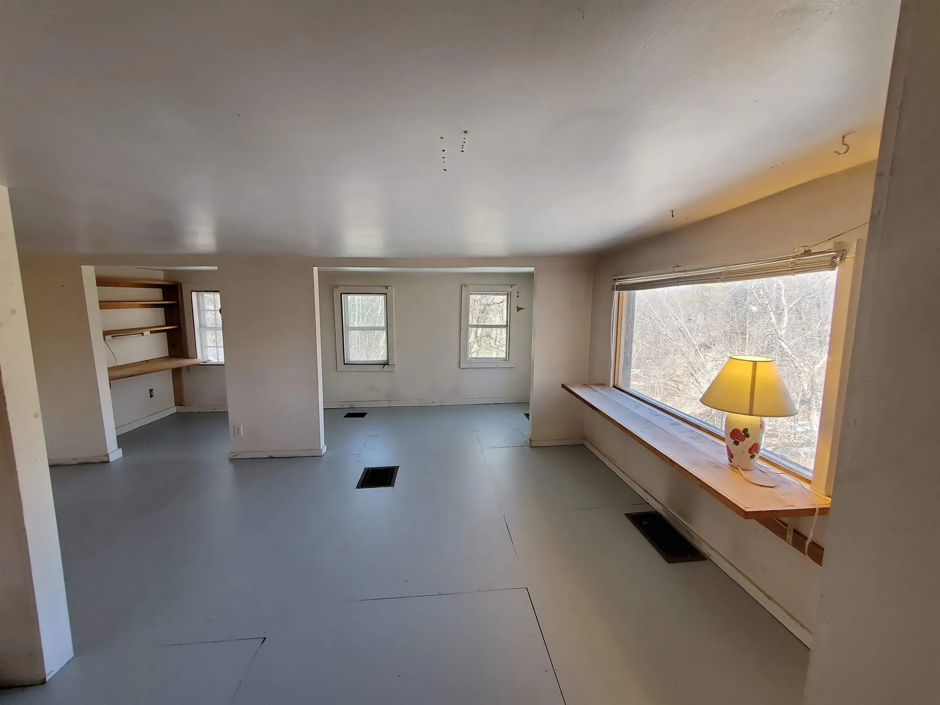 8 Arnold Drive Enfield NH 03748