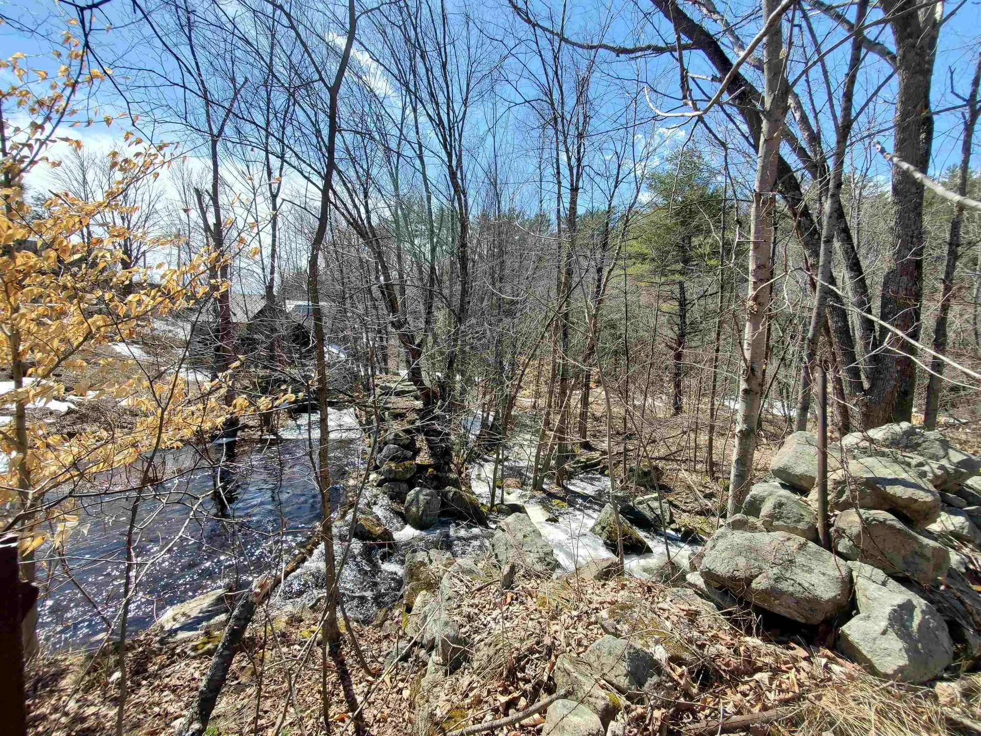 8 Arnold Drive Enfield NH 03748