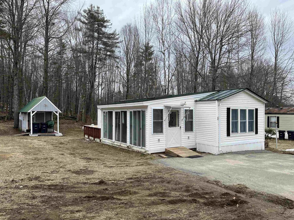 52 Cogswell Way Enfield NH 03748