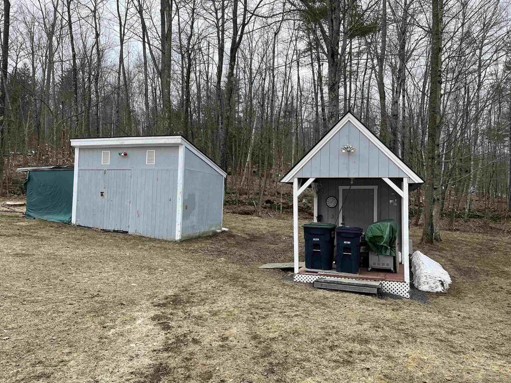 52 Cogswell Way Enfield NH 03748