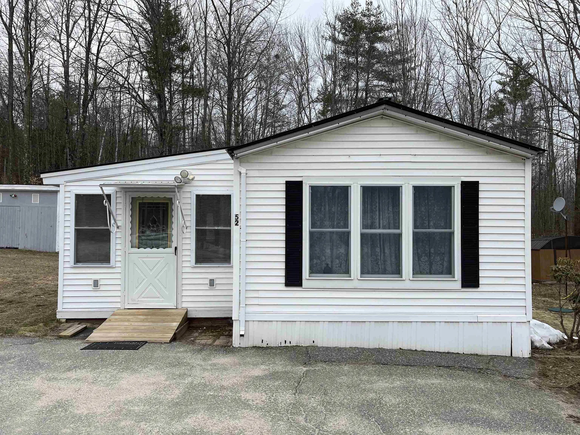 52 Cogswell Way Enfield NH 03748