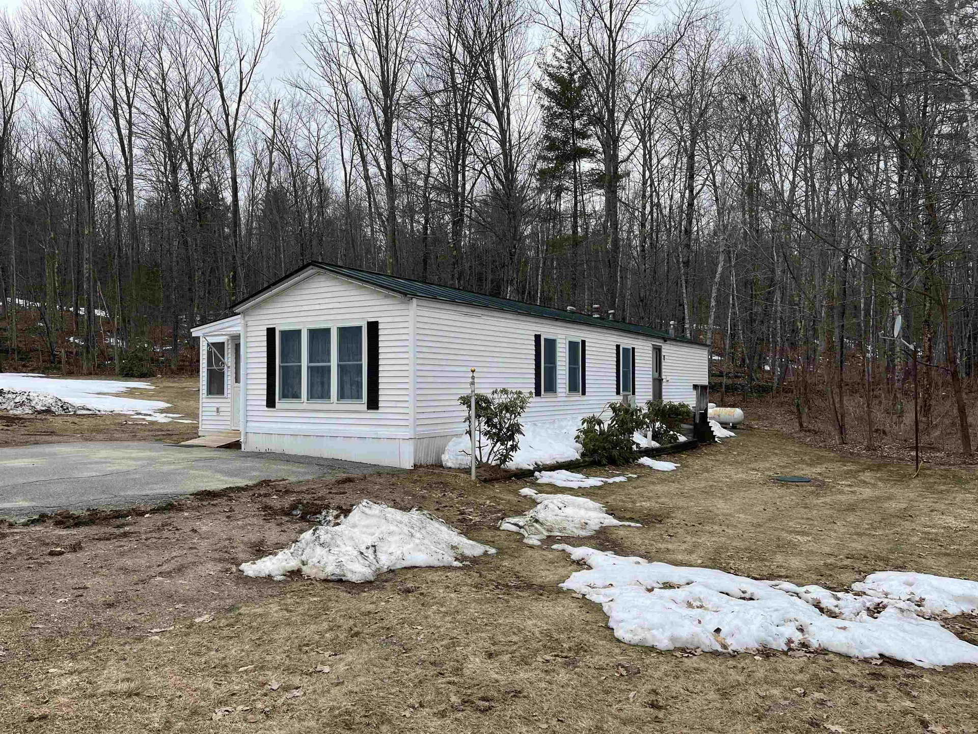 52 Cogswell Way Enfield NH 03748