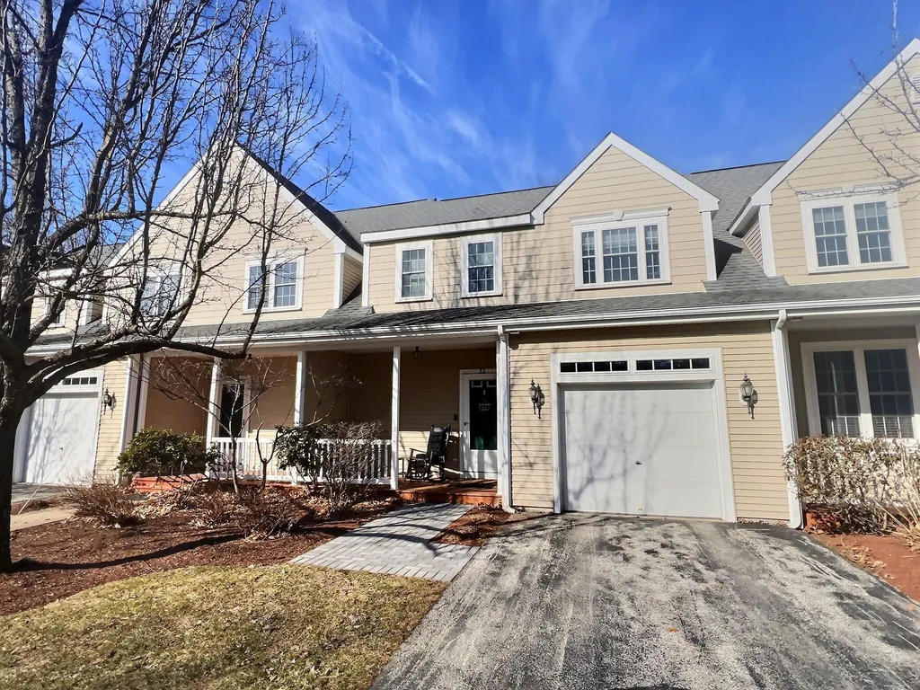 32 Jonathan Circle Merrimack NH 03054