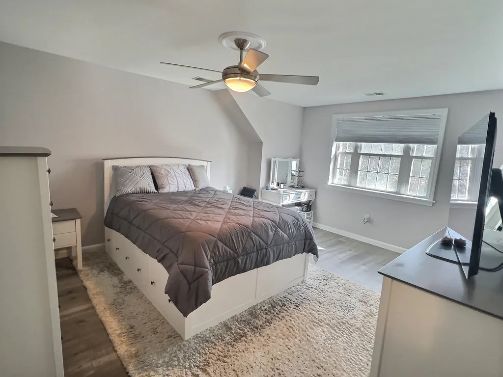 32 Jonathan Circle Merrimack NH 03054