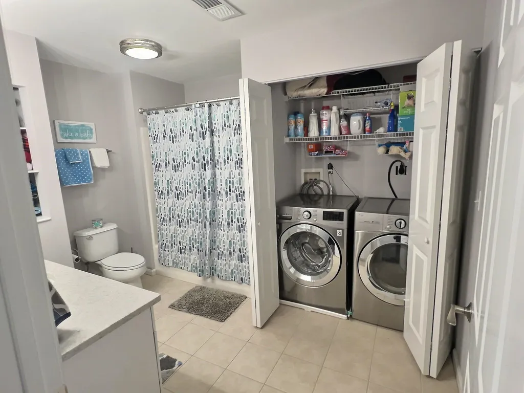 32 Jonathan Circle Merrimack NH 03054