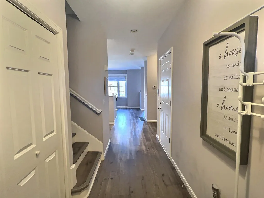 32 Jonathan Circle Merrimack NH 03054