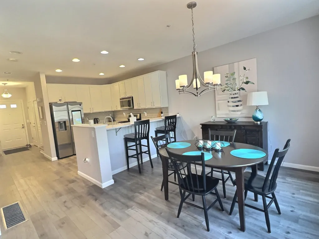 32 Jonathan Circle Merrimack NH 03054