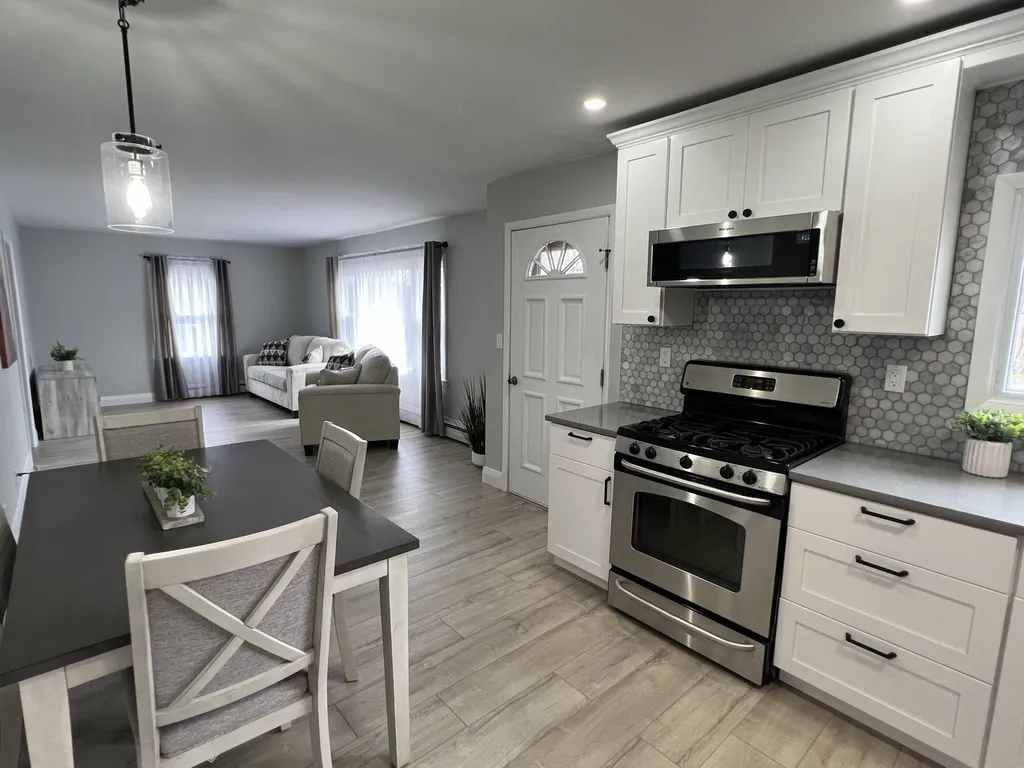 15 Osgood Avenue Claremont NH 03743