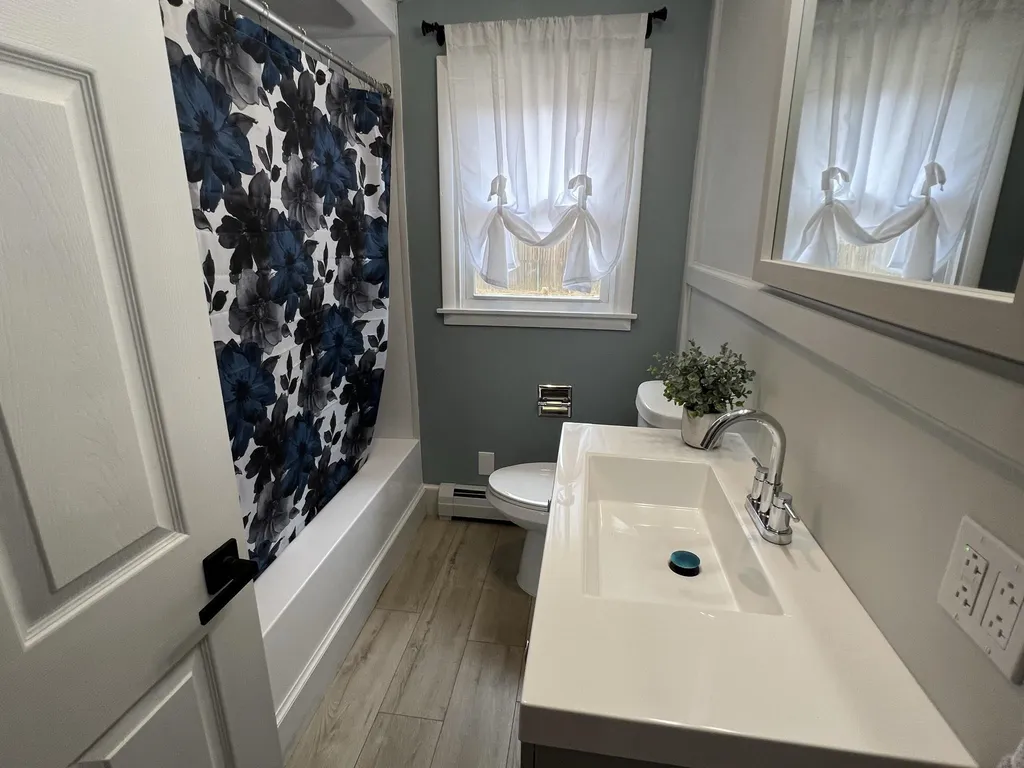 15 Osgood Avenue Claremont NH 03743
