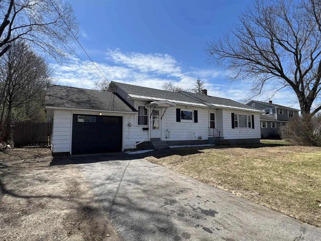 15 Osgood Avenue Claremont NH 03743