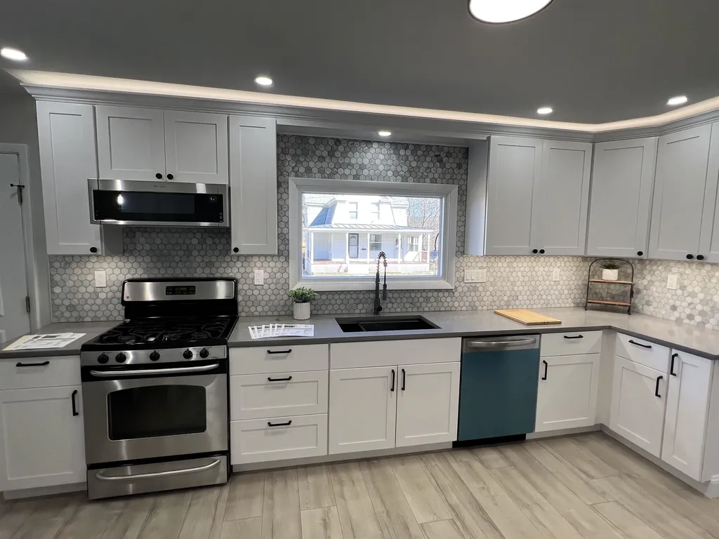 15 Osgood Avenue Claremont NH 03743