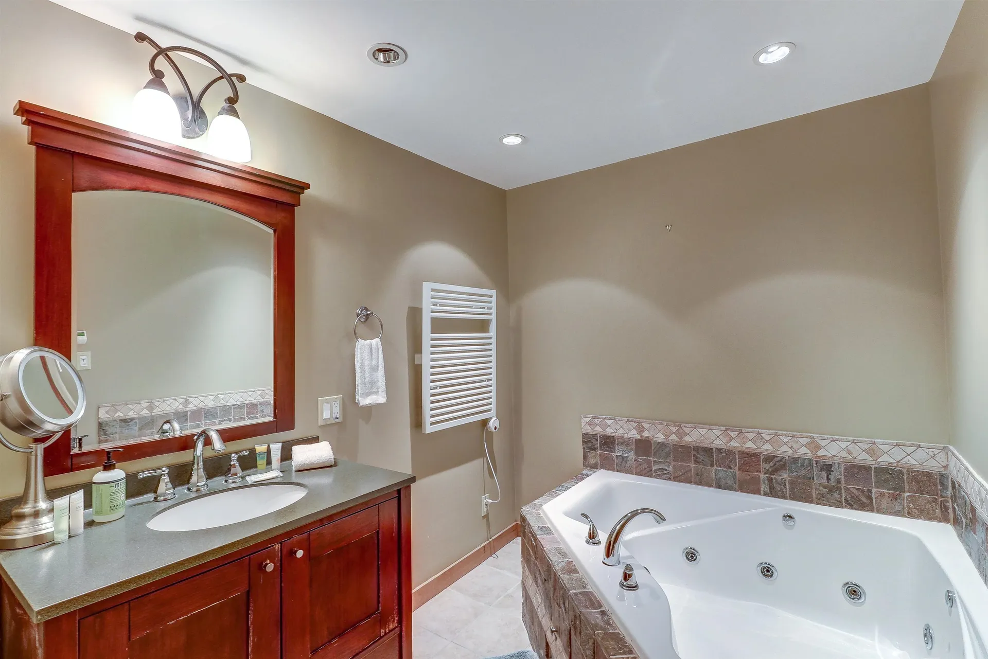232 Grand Hollow Road Warren VT 05674