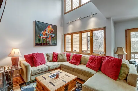 232 Grand Hollow Road Warren VT 05674