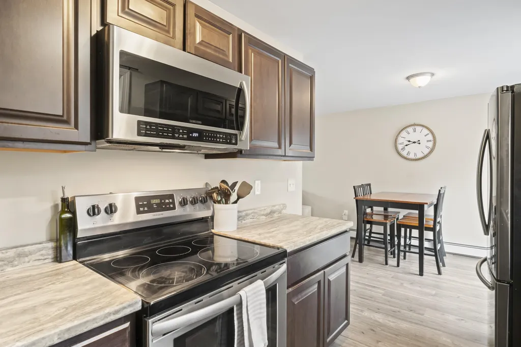 17 Hemlock Road Barnstead NH 03218