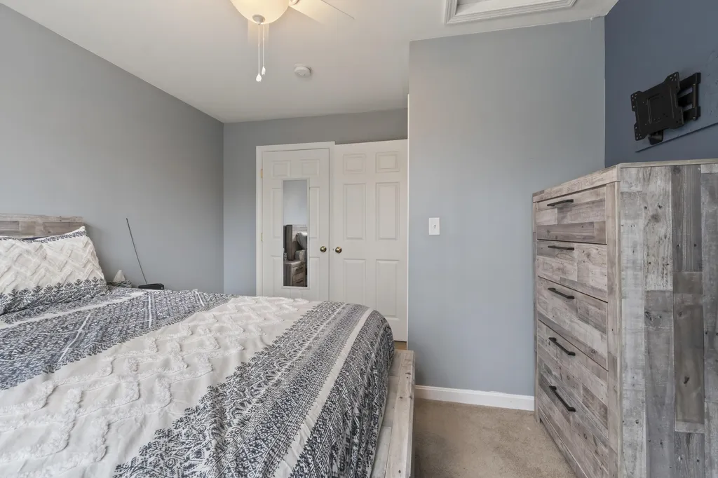 17 Hemlock Road Barnstead NH 03218