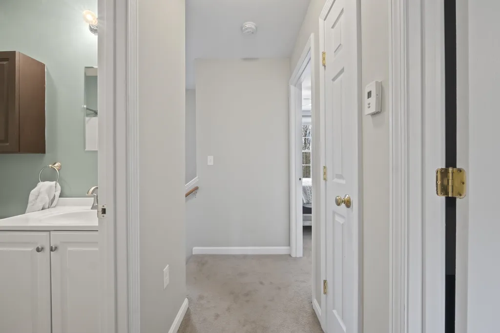 17 Hemlock Road Barnstead NH 03218