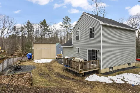 17 Hemlock Road Barnstead NH 03218