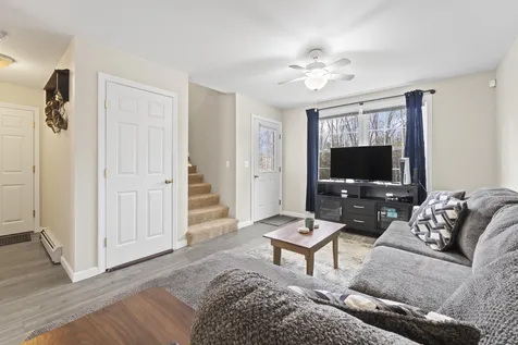 17 Hemlock Road Barnstead NH 03218