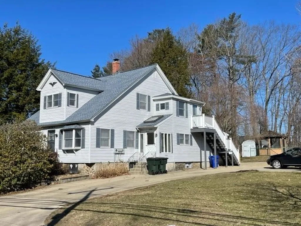 1252 Hanover Street Manchester NH 03104