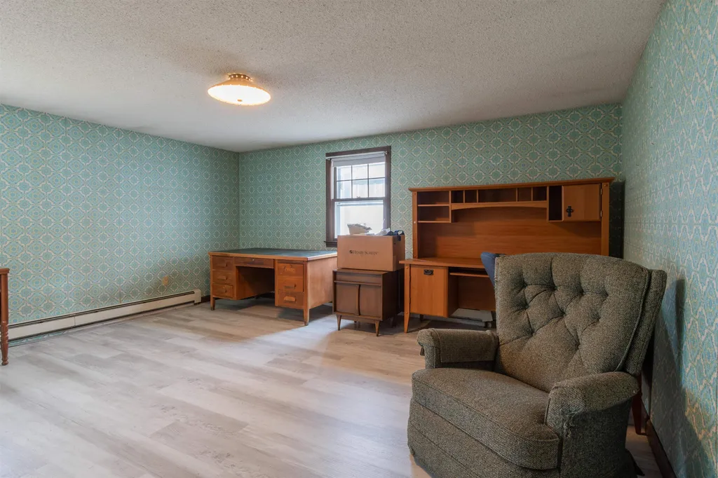 1252 Hanover Street Manchester NH 03104