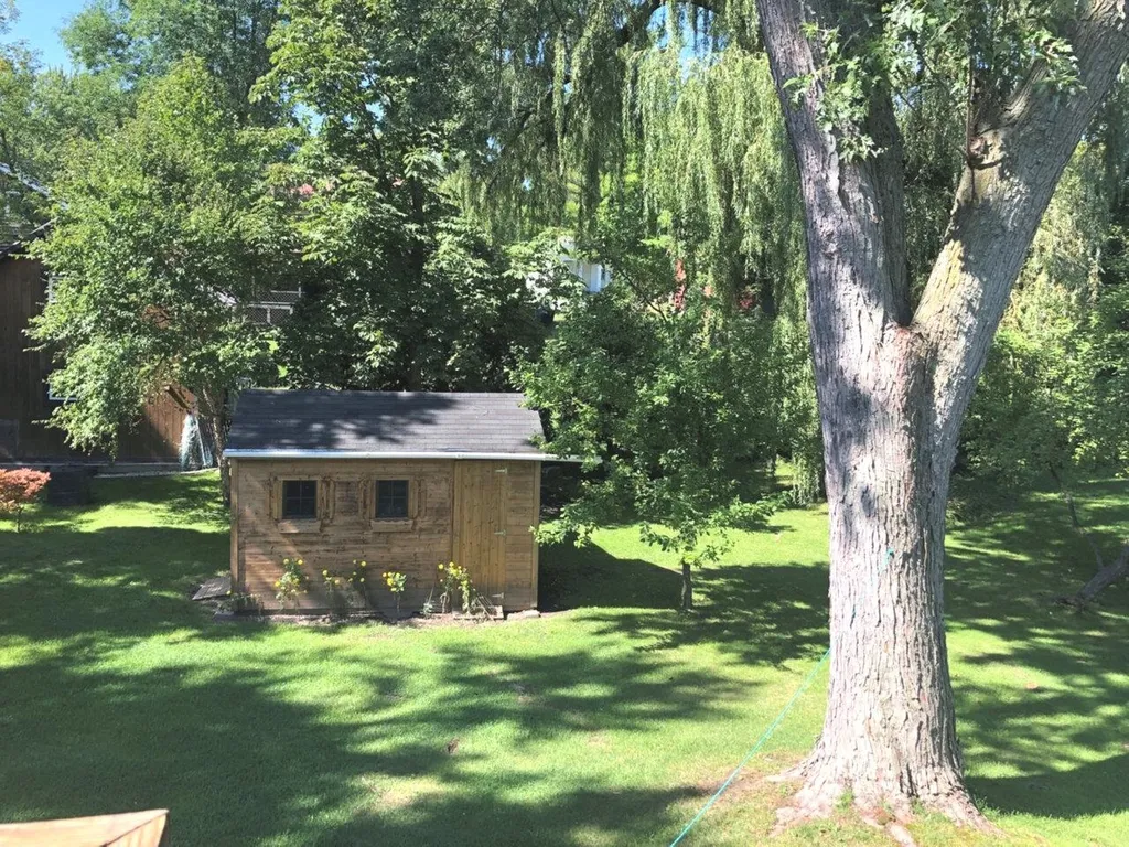 94 South Maple Street Vergennes VT 05491