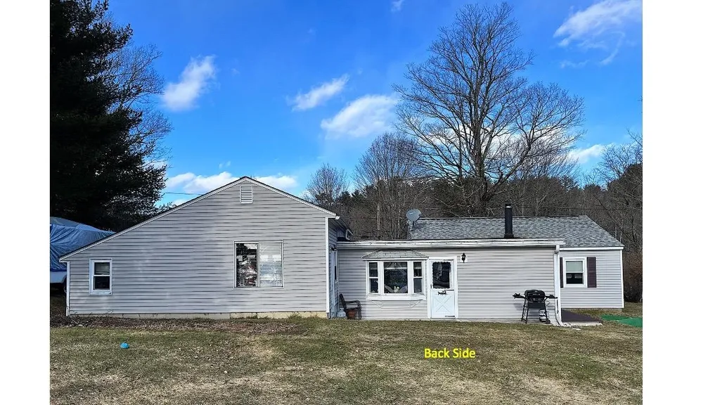 39 Maple Street Enfield NH 03748