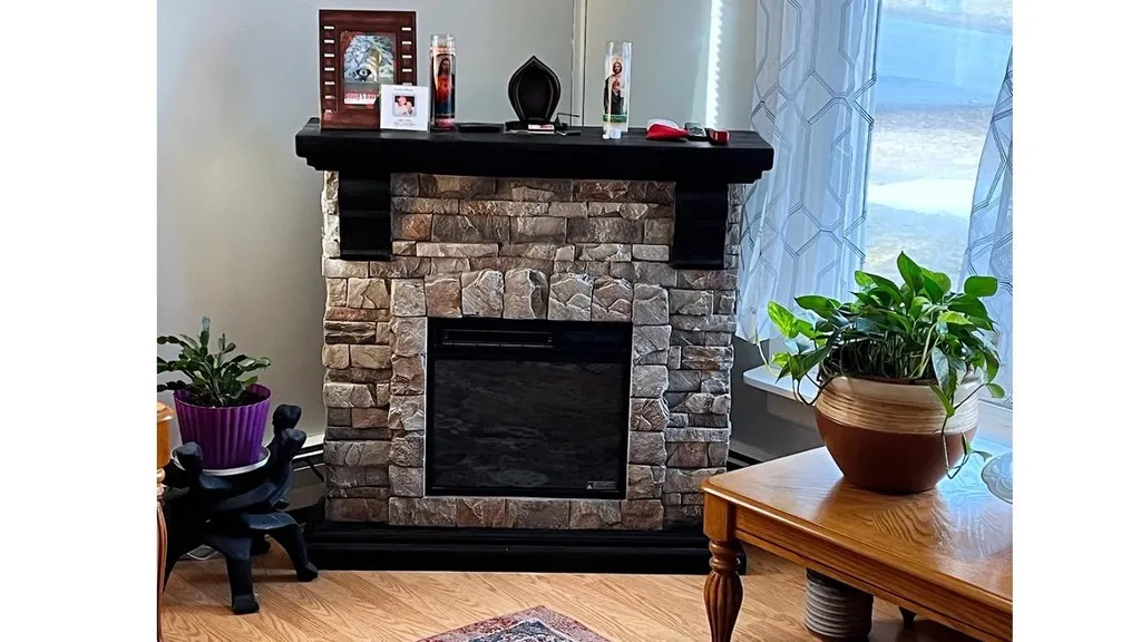 39 Maple Street Enfield NH 03748