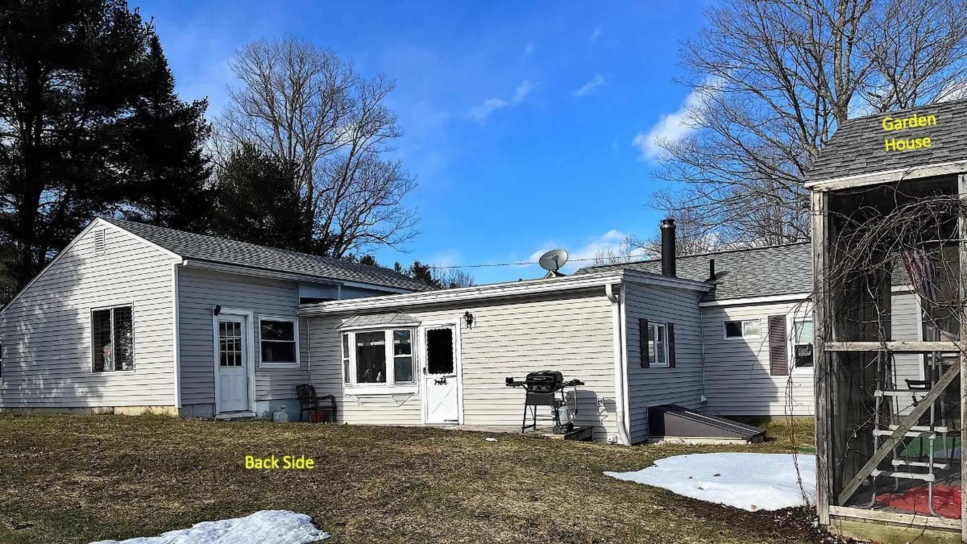 39 Maple Street Enfield NH 03748