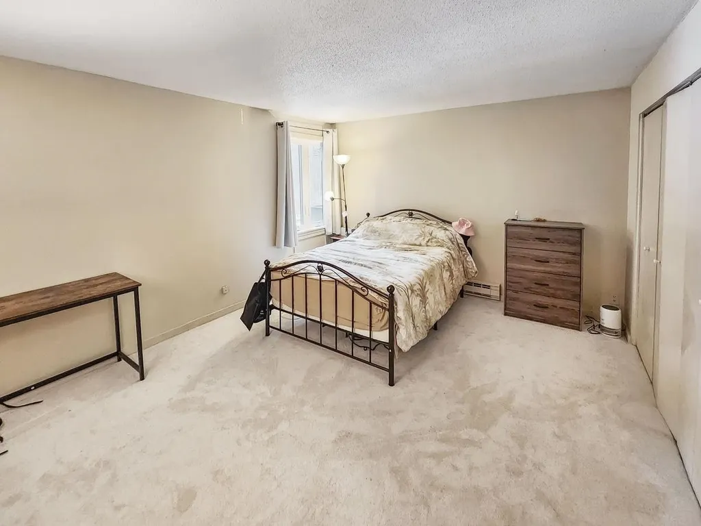 121 Brook Hollow Hanover NH 03755