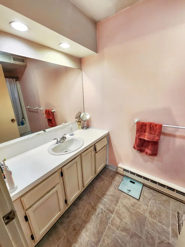 121 Brook Hollow Hanover NH 03755