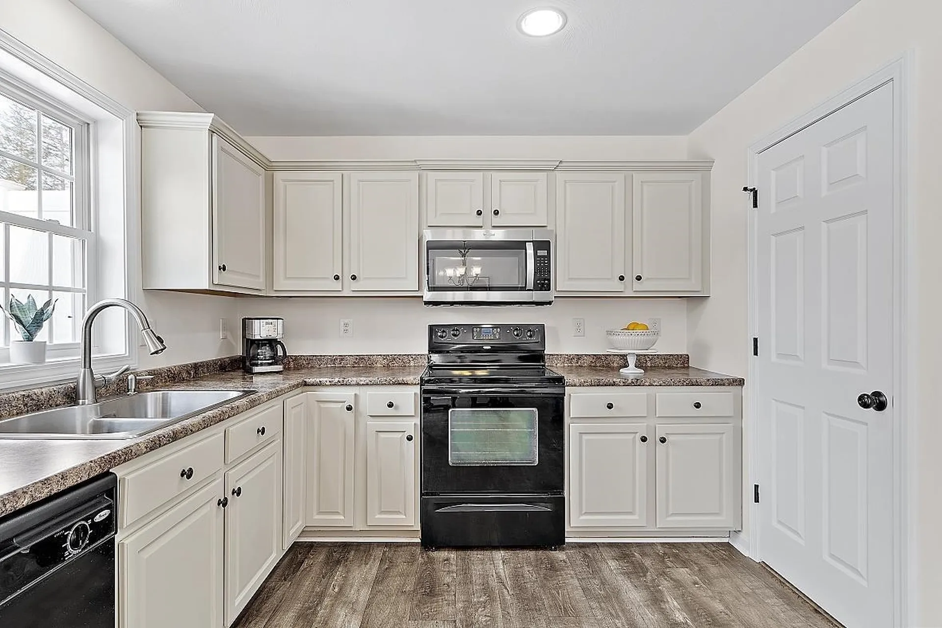 51c Cheney Lane Danville NH 03819