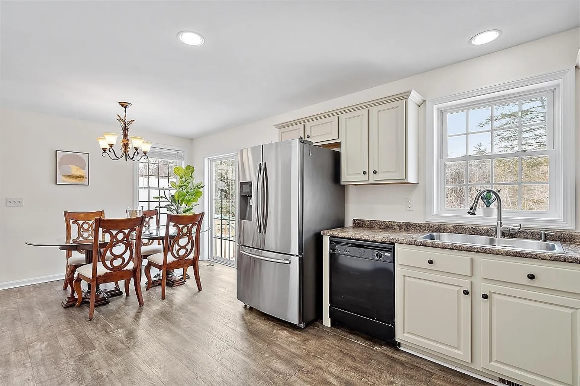 51c Cheney Lane Danville NH 03819