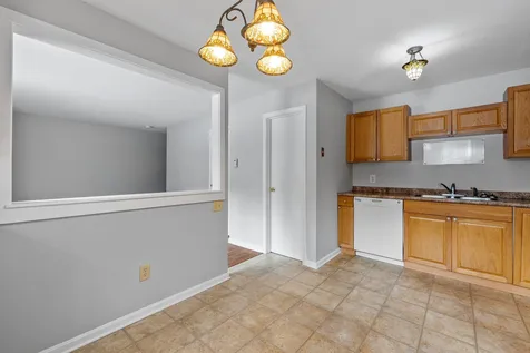 139 South Main Street Laconia NH 03246