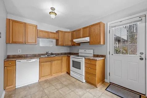 139 South Main Street Laconia NH 03246