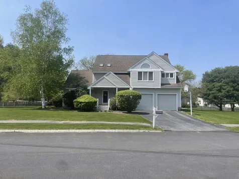 4 Dion Lane Nashua NH 03062