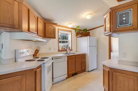 128 Dartmouth Circle Newmarket NH 03857