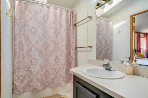128 Dartmouth Circle Newmarket NH 03857