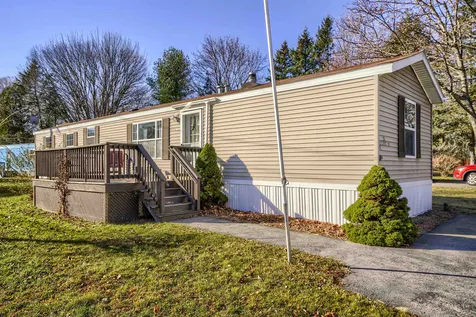 128 Dartmouth Circle Newmarket NH 03857