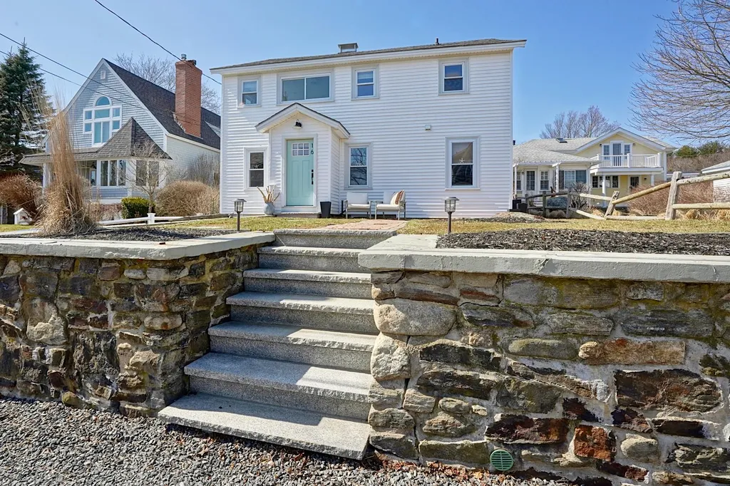 16 Ocean View Avenue Rye NH 03870