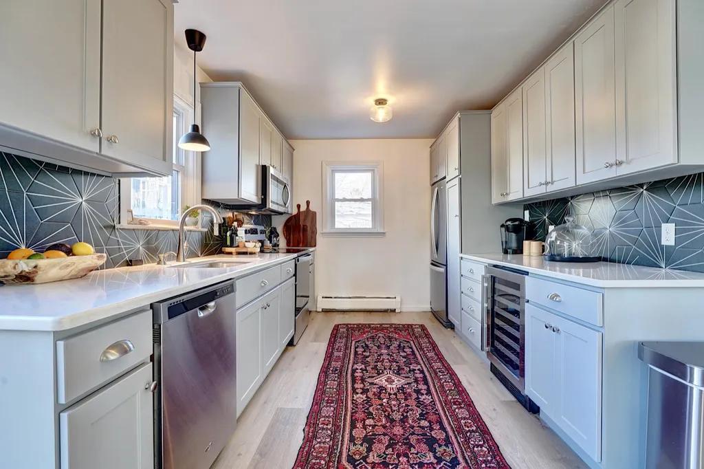 16 Ocean View Avenue Rye NH 03870