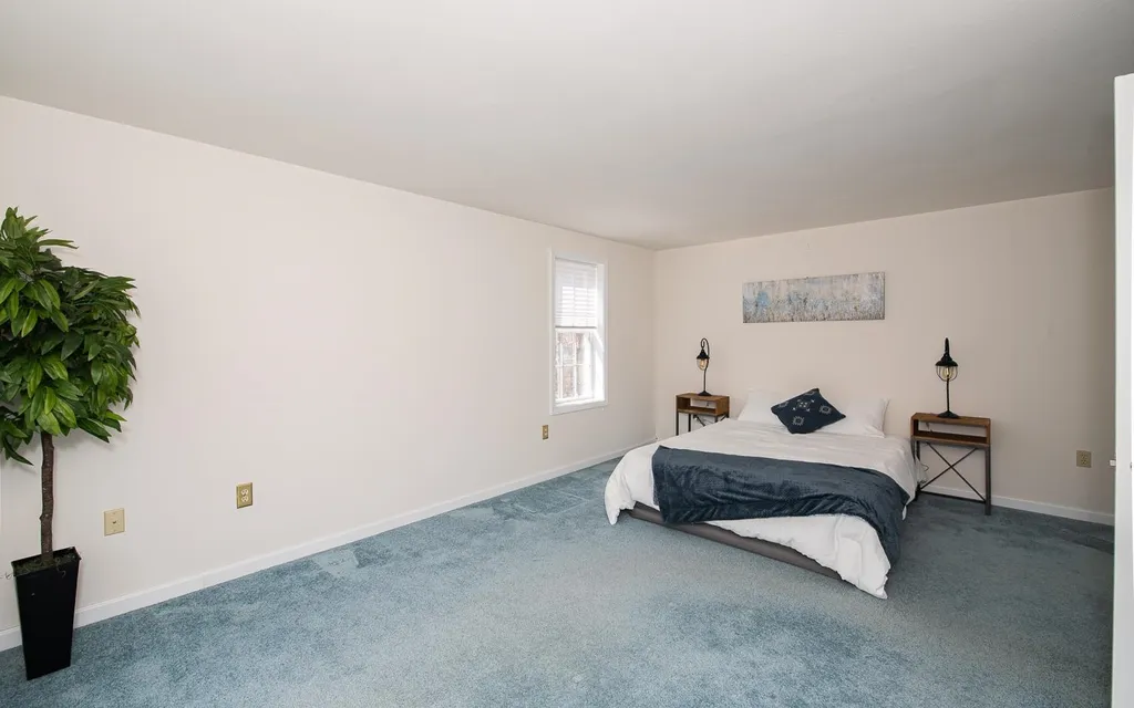 31 Saint John Lane Hampstead NH 03841
