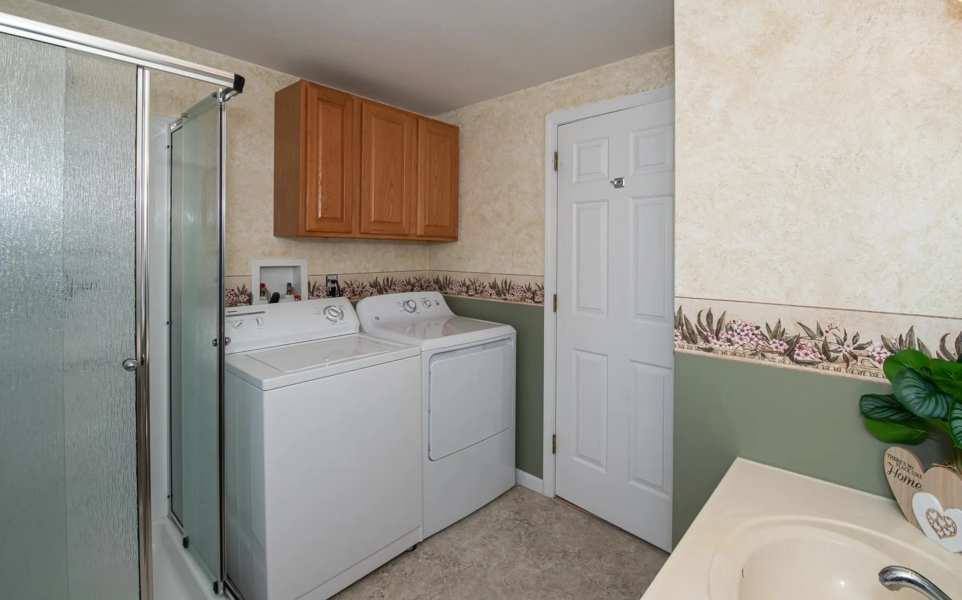 31 Saint John Lane Hampstead NH 03841